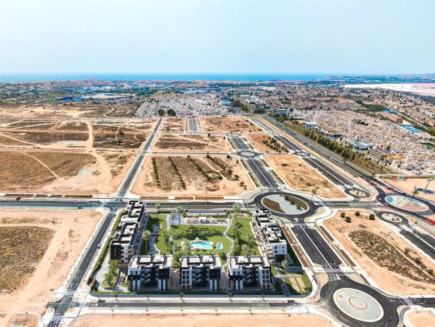 2 Zimmer Penthouse zu verkaufen in Torrevieja mit Pool - 349.000 € (Ref: 9596925)