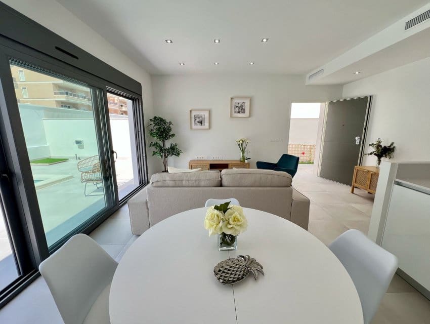 3 quarto Casa em Banda para venda em Orihuela Costa - 499 900 € (Ref: 9596981)