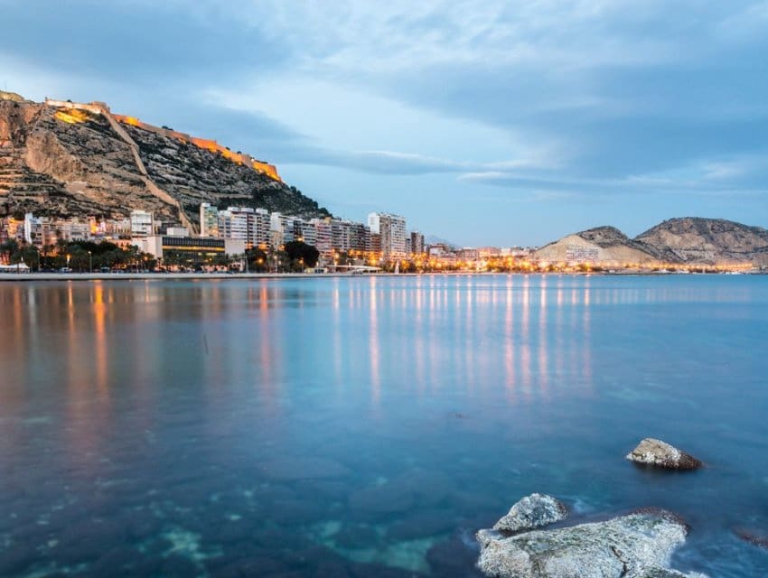 3 bedroom Villa for sale in Muchamiel / Mutxamel - € 450,000 (Ref: 9596982)