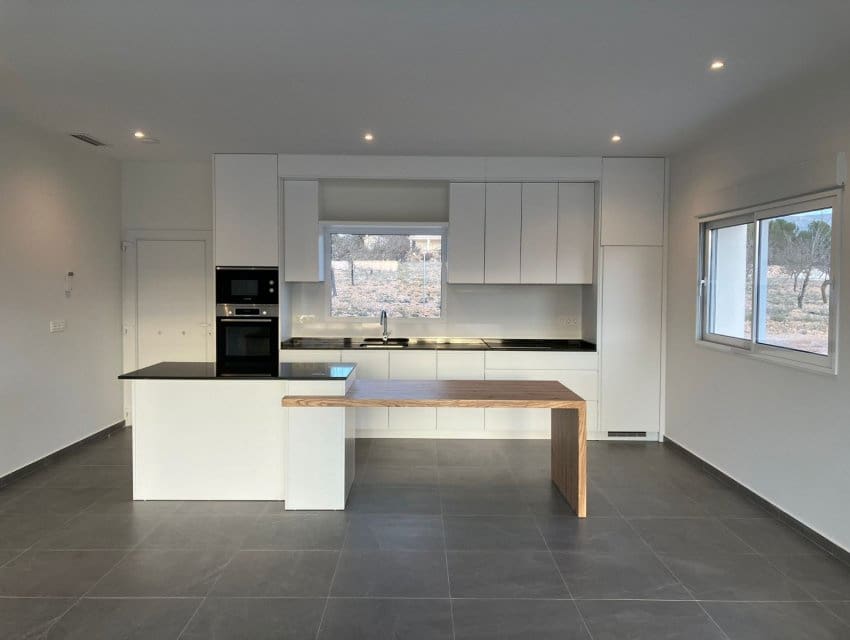 3 makuuhuone Huvila myytävänä paikassa Pinoso - 350 000 € (Ref: 9596987)