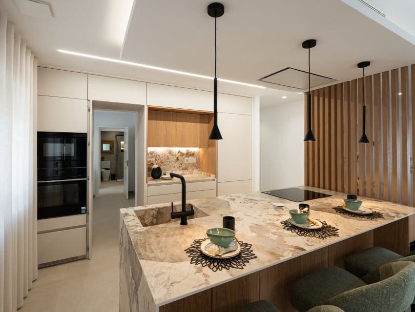 4 makuuhuone Huvila myytävänä paikassa Orihuela Costa mukana uima-altaan - 1 350 000 € (Ref: 9596989)