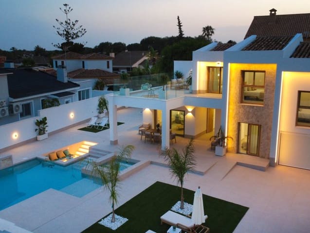 4 makuuhuone Huvila myytävänä paikassa Dehesa de Campoamor, Orihuela mukana uima-altaan - 1 350 000 € (Ref: 9596989)