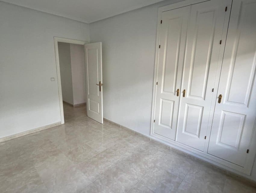 Apartamento de 2 habitaciones en Orihuela Costa en venta con piscina - 212.350 € (Ref: 9597000)