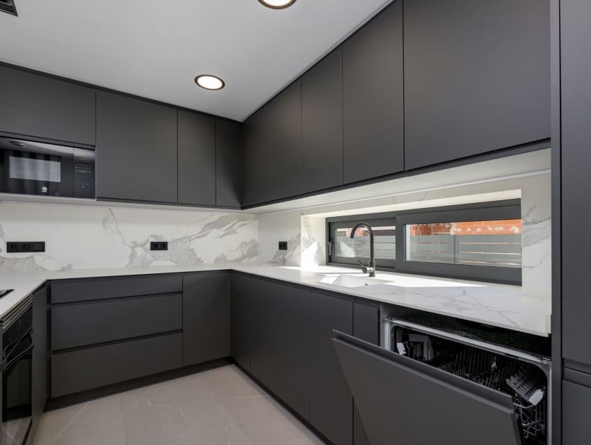 3 makuuhuone Huvila myytävänä paikassa Torrevieja - 595 000 € (Ref: 9597009)