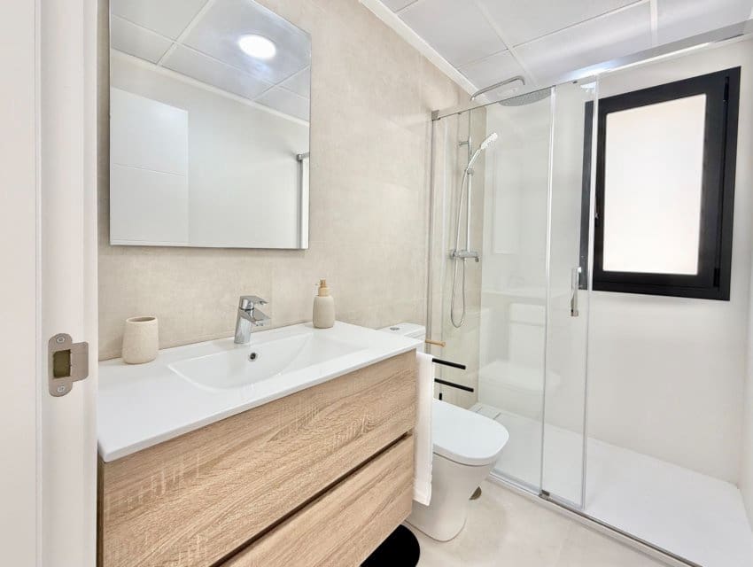 3 makuuhuone Bungalow myytävänä paikassa Cox mukana uima-altaan - 229 000 € (Ref: 9597010)