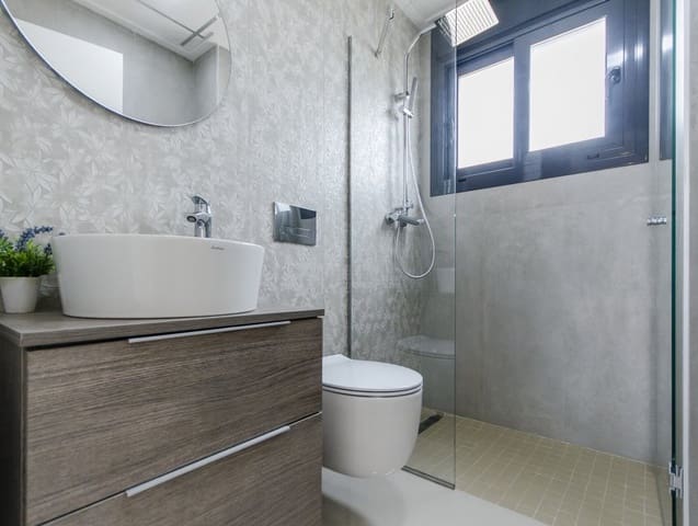 4 slaapkamer Villa te koop in San Miguel de Salinas met zwembad - € 630.000 (Ref: 9597042)