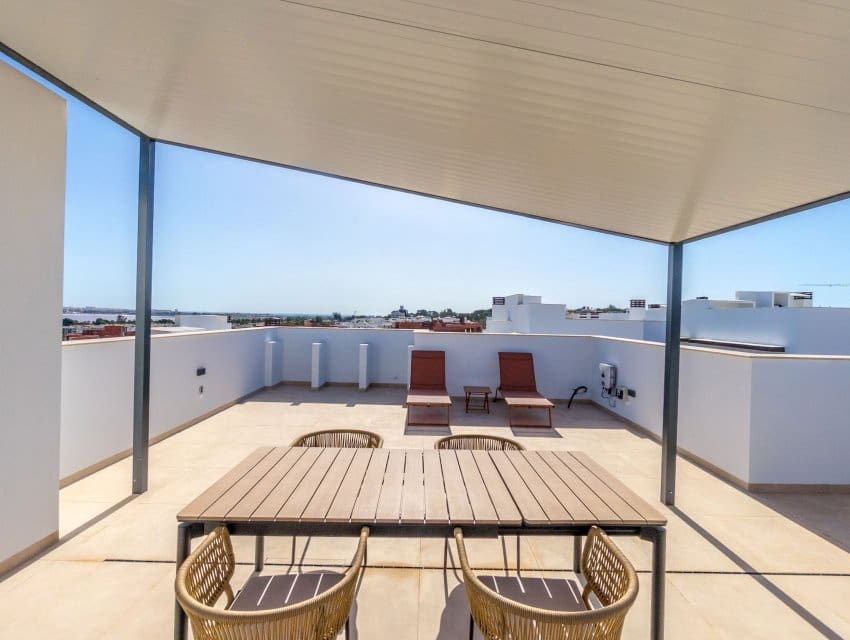 2 soveværelse Bungalow til salg i Torrevieja med swimmingpool - € 329.900 (Ref: 9597072)