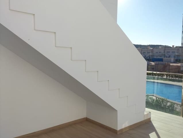 3 quarto Bungalow para venda em Orihuela Costa, Orihuela com piscina - 299 900 € (Ref: 9597116)