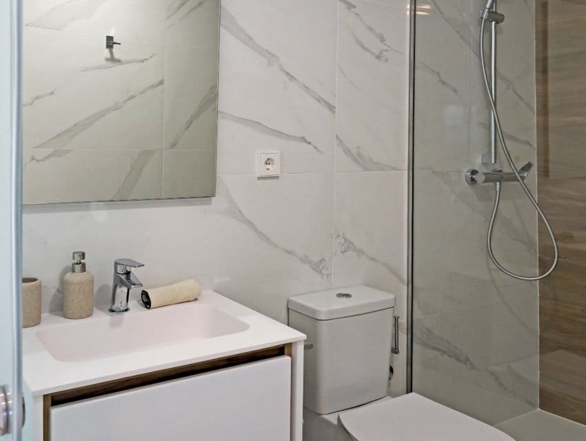 3 quarto Bungalow para venda em Orihuela Costa com piscina - 299 900 € (Ref: 9597116)