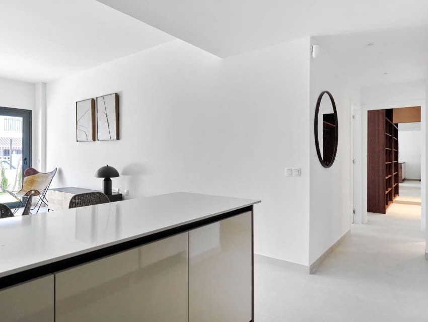 2 makuuhuone Bungalow myytävänä paikassa Torrevieja mukana uima-altaan - 370 000 € (Ref: 9597121)