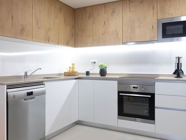 3 quarto Apartamento de Praia para venda em Punta Prima, Torrevieja com piscina garagem - 412 000 € (Ref: 9597134)