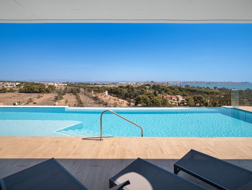 3 quarto Apartamento de Praia para venda em Punta Prima com piscina garagem - 412 000 € (Ref: 9597134)