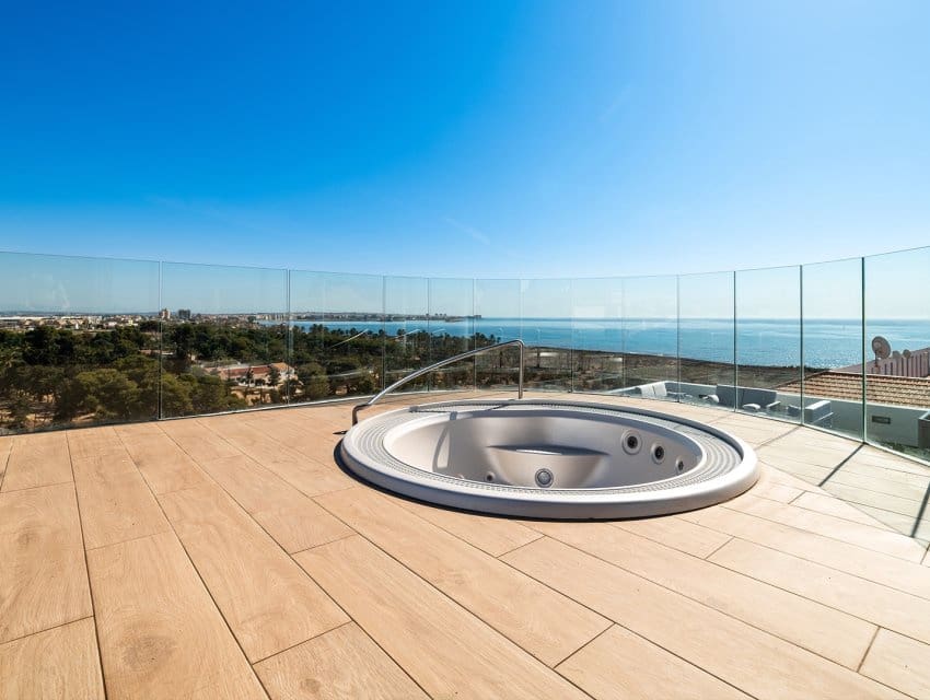 3 quarto Apartamento de Praia para venda em Punta Prima com piscina garagem - 412 000 € (Ref: 9597134)