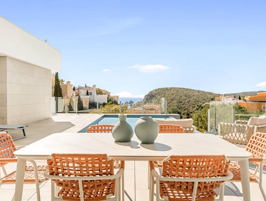 4 quarto Moradia para venda em Cumbre del Sol com piscina - 1 300 000 € (Ref: 9638049)