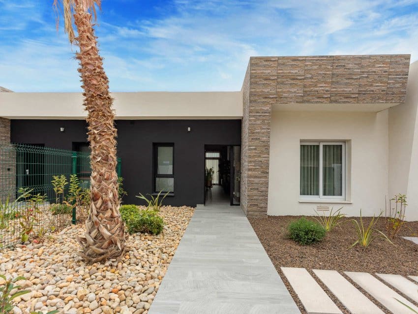 Adosado de 3 habitaciones en Algorfa en venta con piscina - 519.000 € (Ref: 9794954)