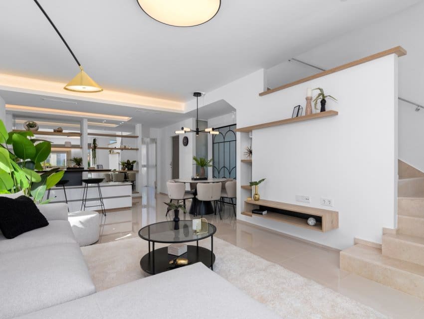 Chalet de 3 habitaciones en Los Alcázares en venta con piscina - 544.841 € (Ref: 9794958)