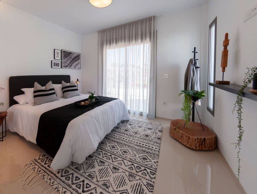 Chalet de 3 habitaciones en Los Alcázares en venta con piscina - 544.841 € (Ref: 9794958)