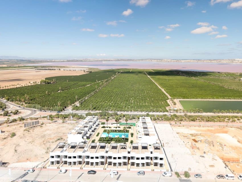 2 camera da letto Bungalow in vendita in Torrevieja con piscina - 299.900 € (Rif: 9794960)