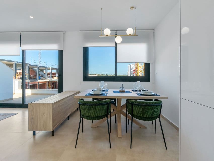 2 camera da letto Bungalow in vendita in Torrevieja con piscina - 299.900 € (Rif: 9794960)