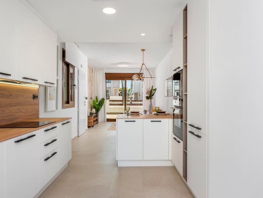 3 quarto Bungalow para venda em Torrevieja com piscina - 310 000 € (Ref: 9794962)