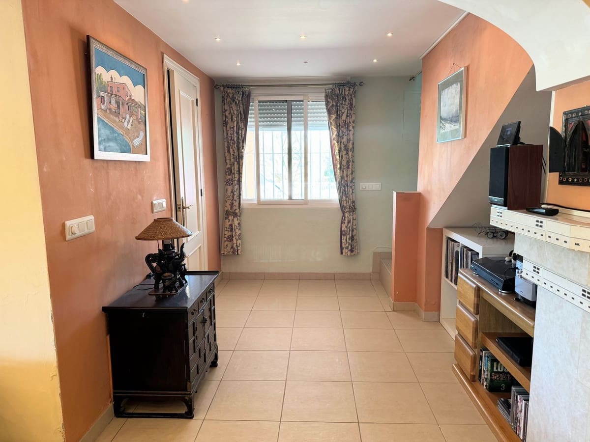 3 sypialnia Finka/Dom wiejski na sprzedaż w Coin z basenem garażem - 440 000 € (Ref: 8338792)