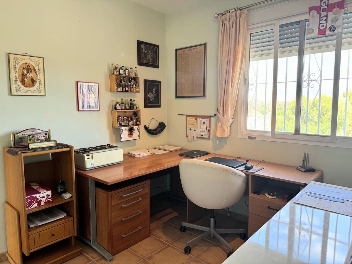 3 sypialnia Finka/Dom wiejski na sprzedaż w Coin z basenem garażem - 440 000 € (Ref: 8338792)