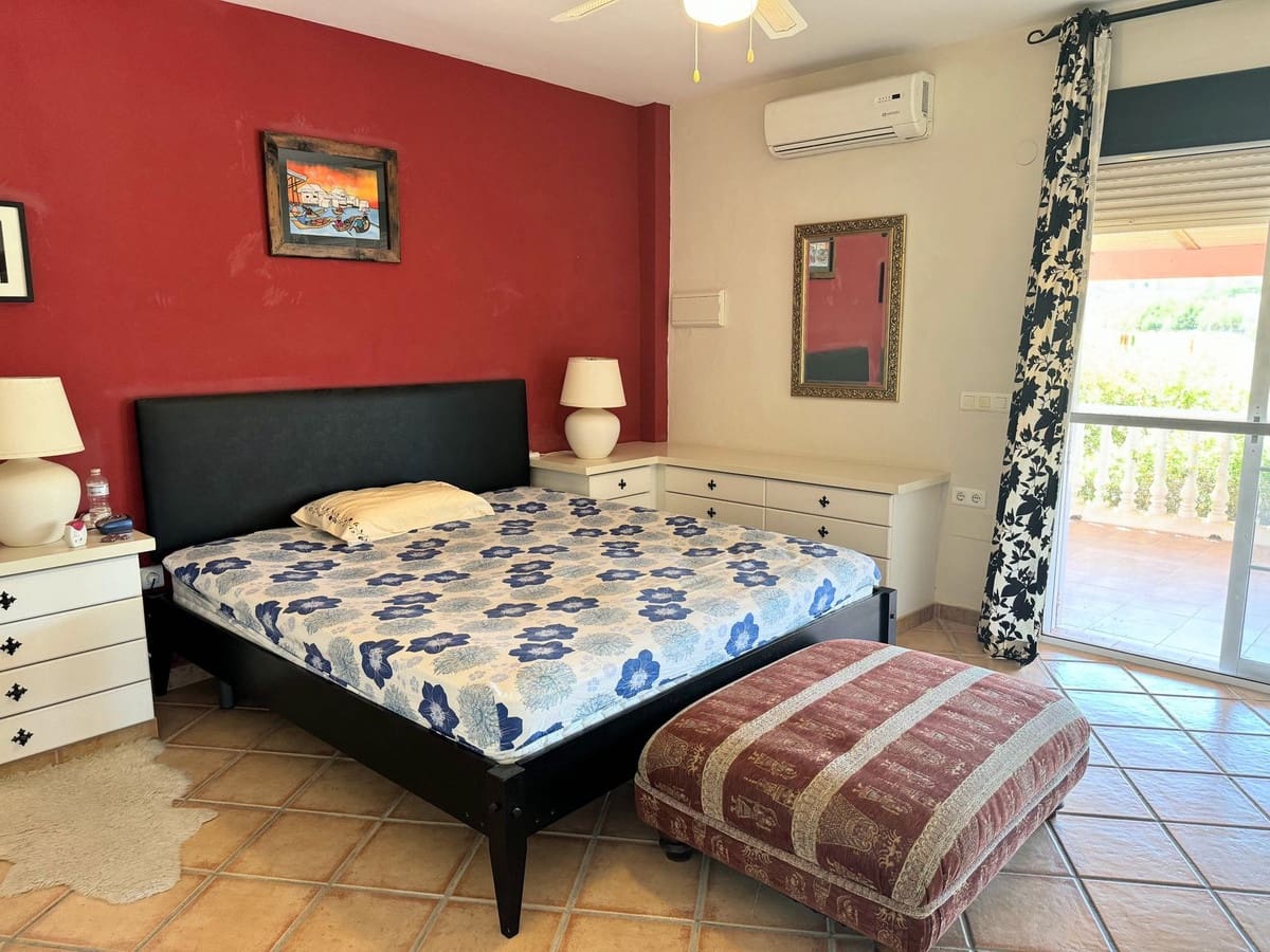 3 sypialnia Finka/Dom wiejski na sprzedaż w Coin z basenem garażem - 440 000 € (Ref: 8338792)