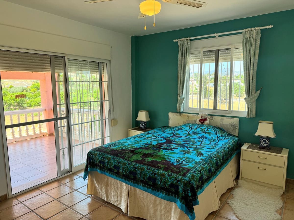 3 sypialnia Finka/Dom wiejski na sprzedaż w Coin z basenem garażem - 440 000 € (Ref: 8338792)