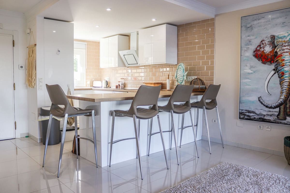 3 soveværelse Byhus til salg i Calahonda med swimmingpool garage - € 549.000 (Ref: 8709568)