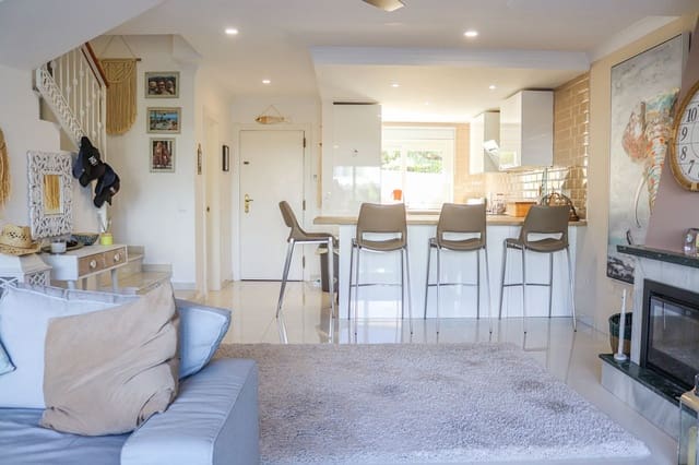 3 makuuhuone Omakotitalo myytävänä paikassa Calahonda, Mijas mukana uima-altaan 
autotalli - 549 000 € (Ref: 8709568)