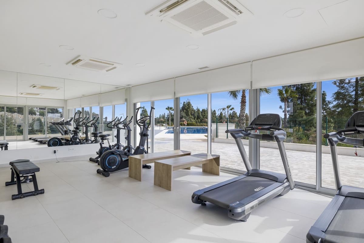 3 soverom Leilighet til salgs i El Chaparral med svømmebasseng garasje - € 495 000 (Ref: 9019803)