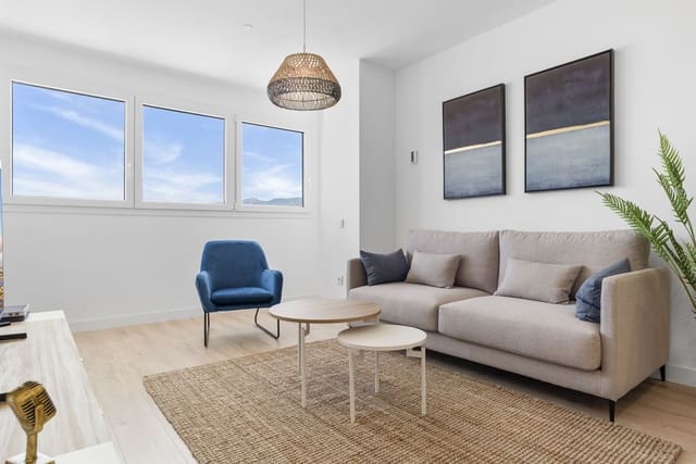 2 soverom Leilighet til salgs i Málaga by med svømmebasseng garasje - € 439 000 (Ref: 9132036)