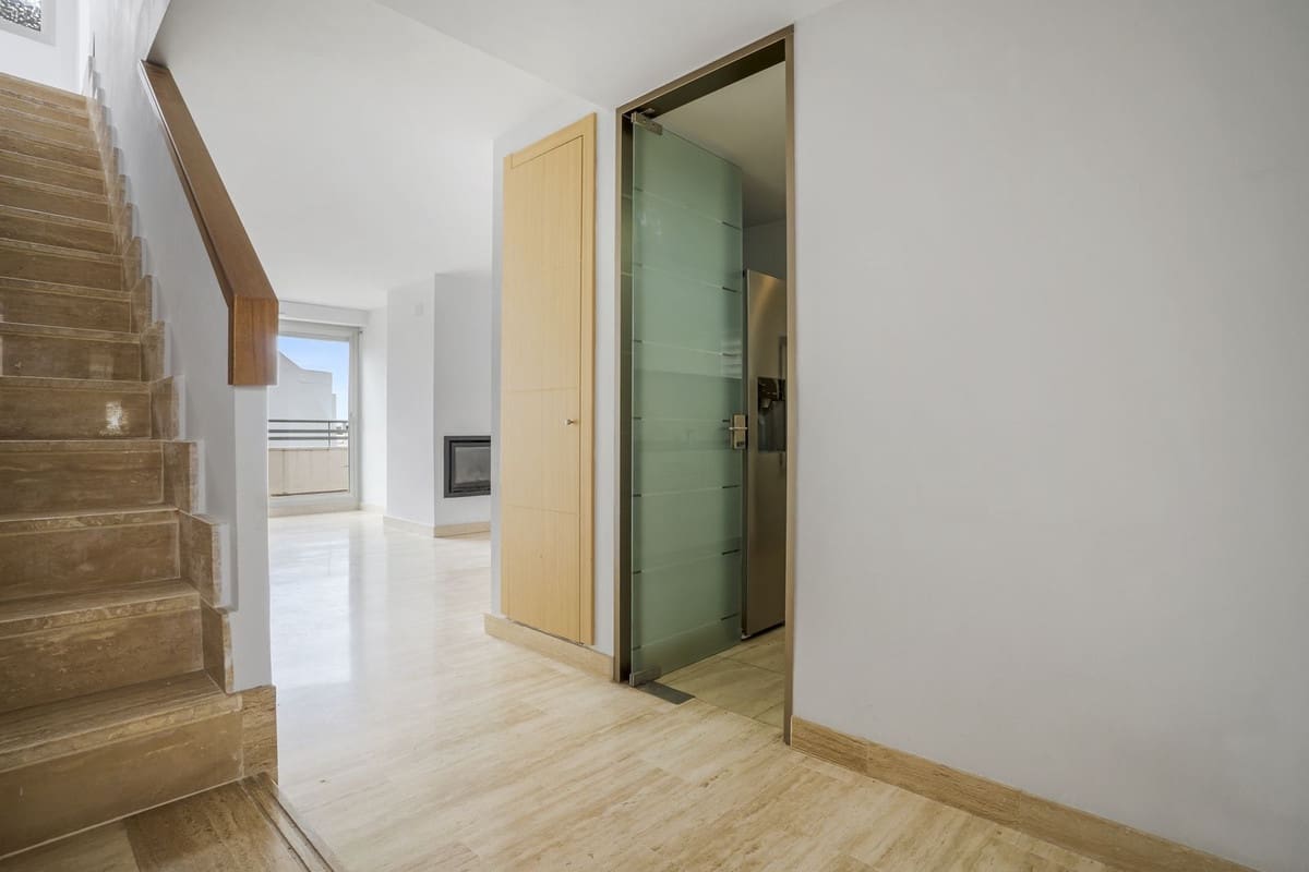 3 bedroom Apartment for sale in La Cala de Mijas with pool garage - € 455,000 (Ref: 9263930)