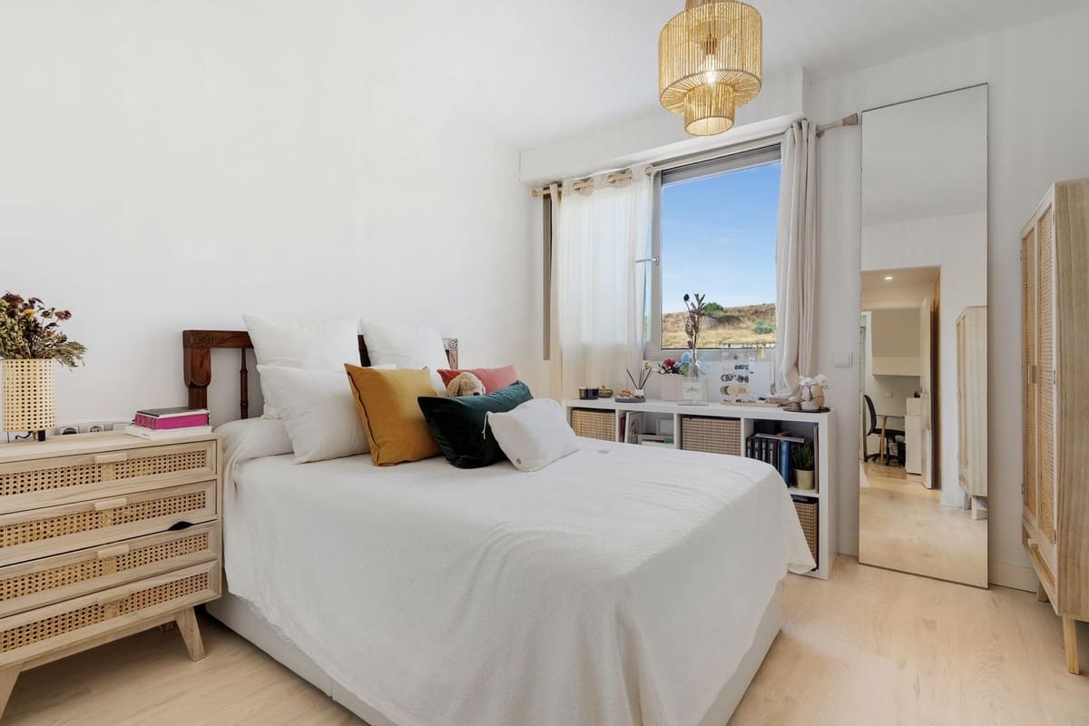 3 bedroom Apartment for sale in La Cala de Mijas with pool garage - € 525,000 (Ref: 9263931)