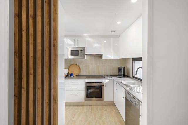 3 bedroom Apartment for sale in La Cala de Mijas, Mijas with pool garage - € 525,000 (Ref: 9263931)