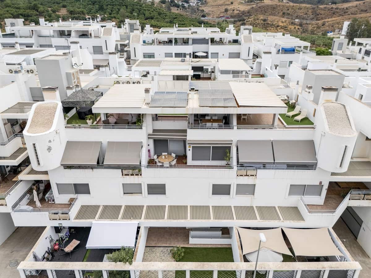 3 bedroom Apartment for sale in La Cala de Mijas with pool garage - € 525,000 (Ref: 9263931)