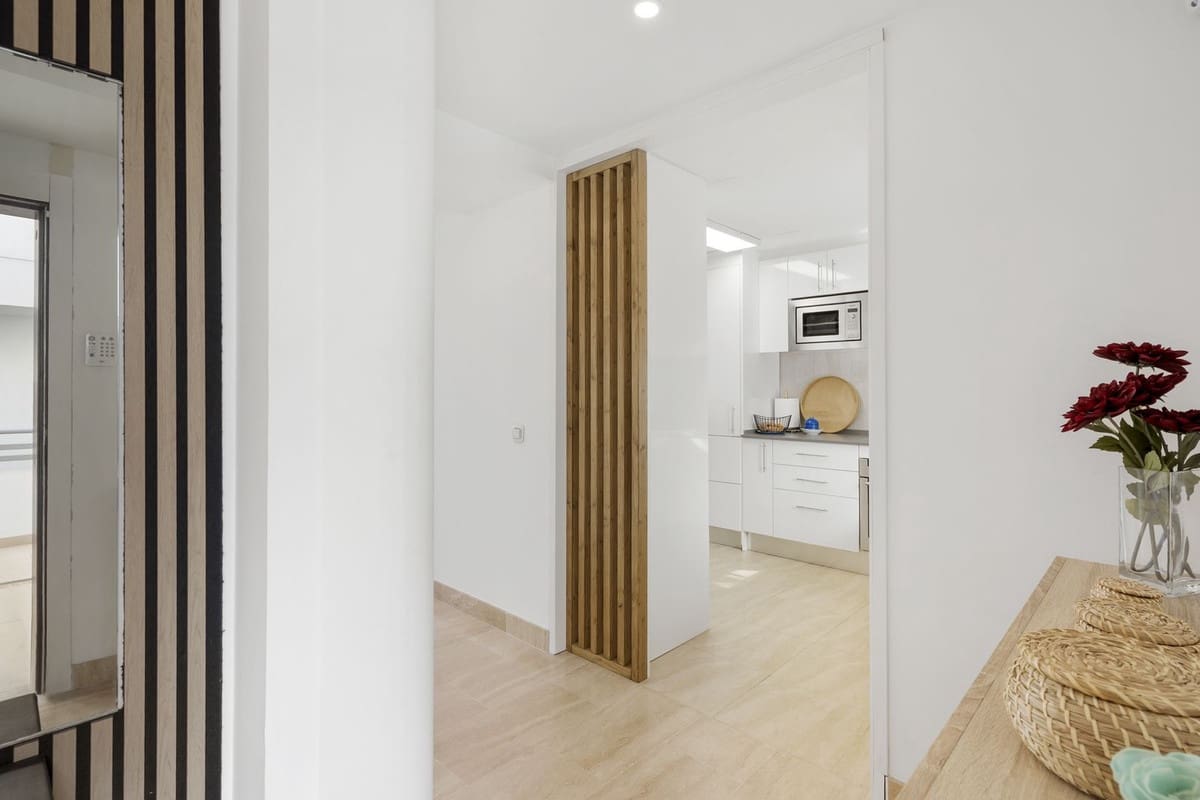 3 bedroom Apartment for sale in La Cala de Mijas with pool garage - € 575,000 (Ref: 9263931)