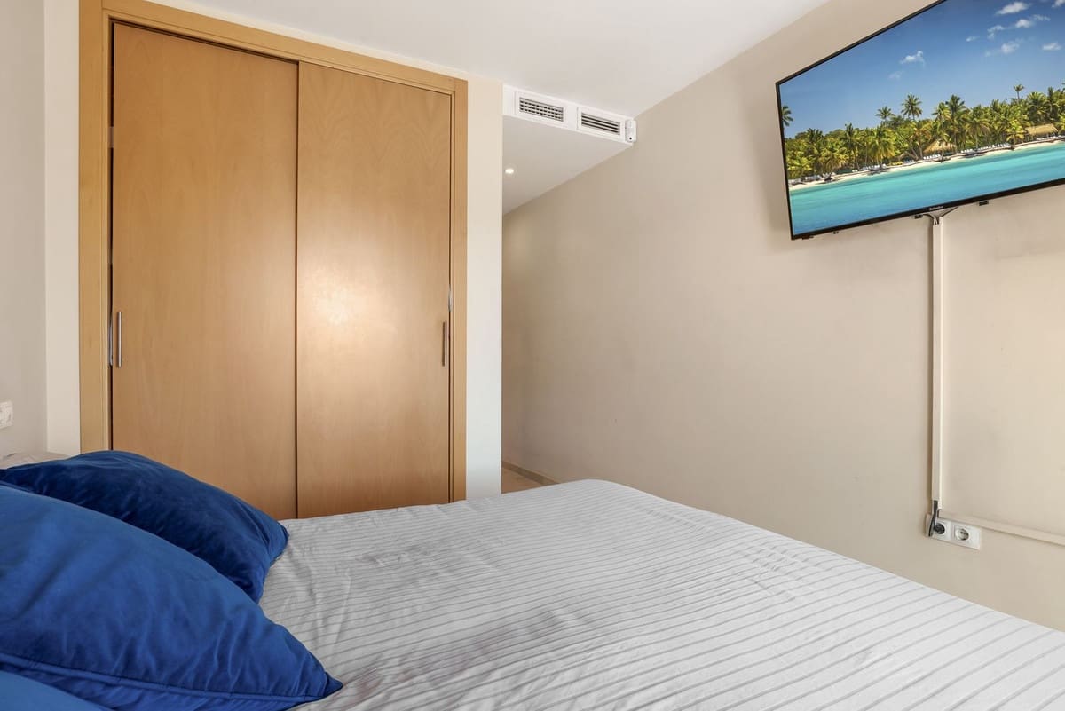 2 soverom Leilighet til salgs i La Cala de Mijas med svømmebasseng garasje - € 375 000 (Ref: 9293558)