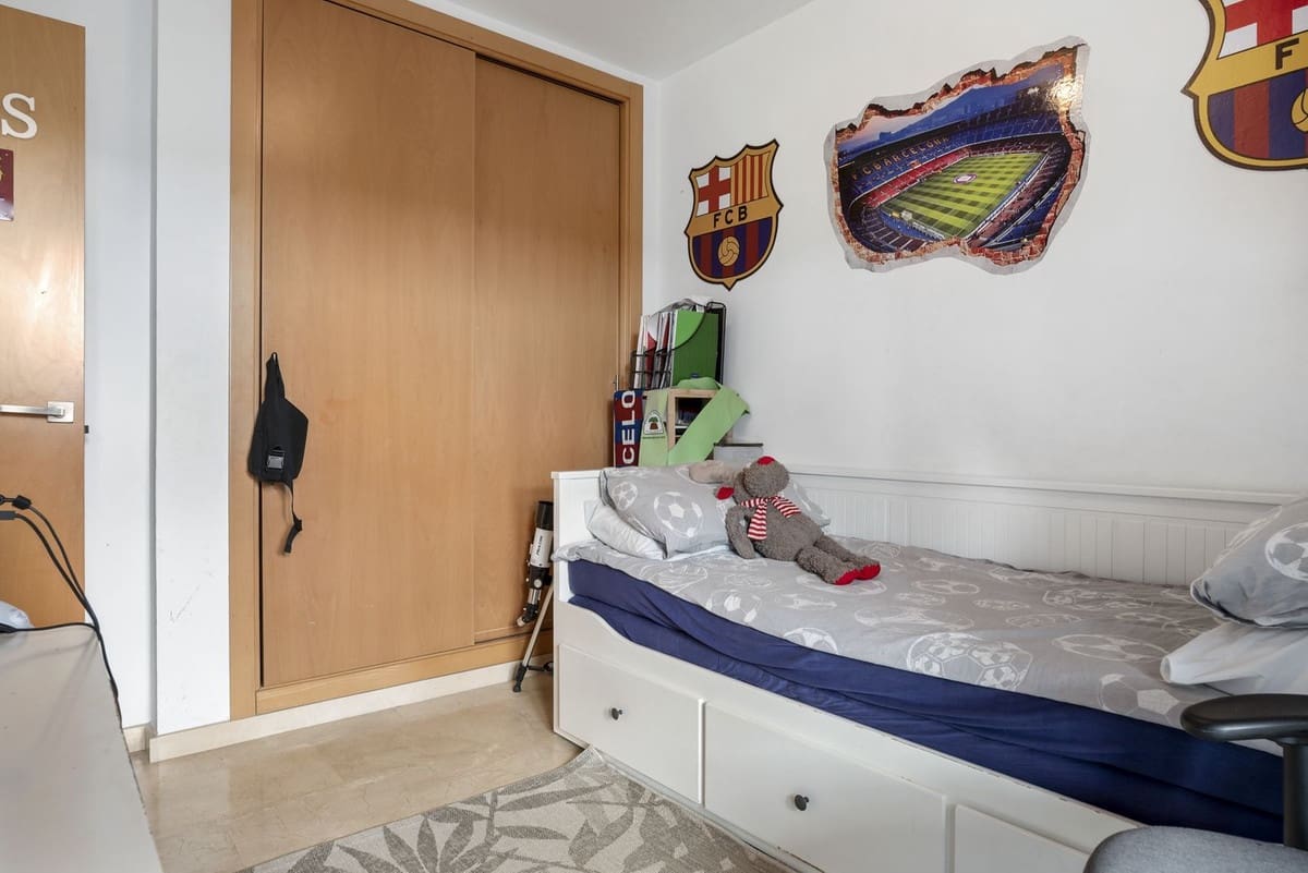 2 soverom Leilighet til salgs i La Cala de Mijas med svømmebasseng garasje - € 375 000 (Ref: 9293558)