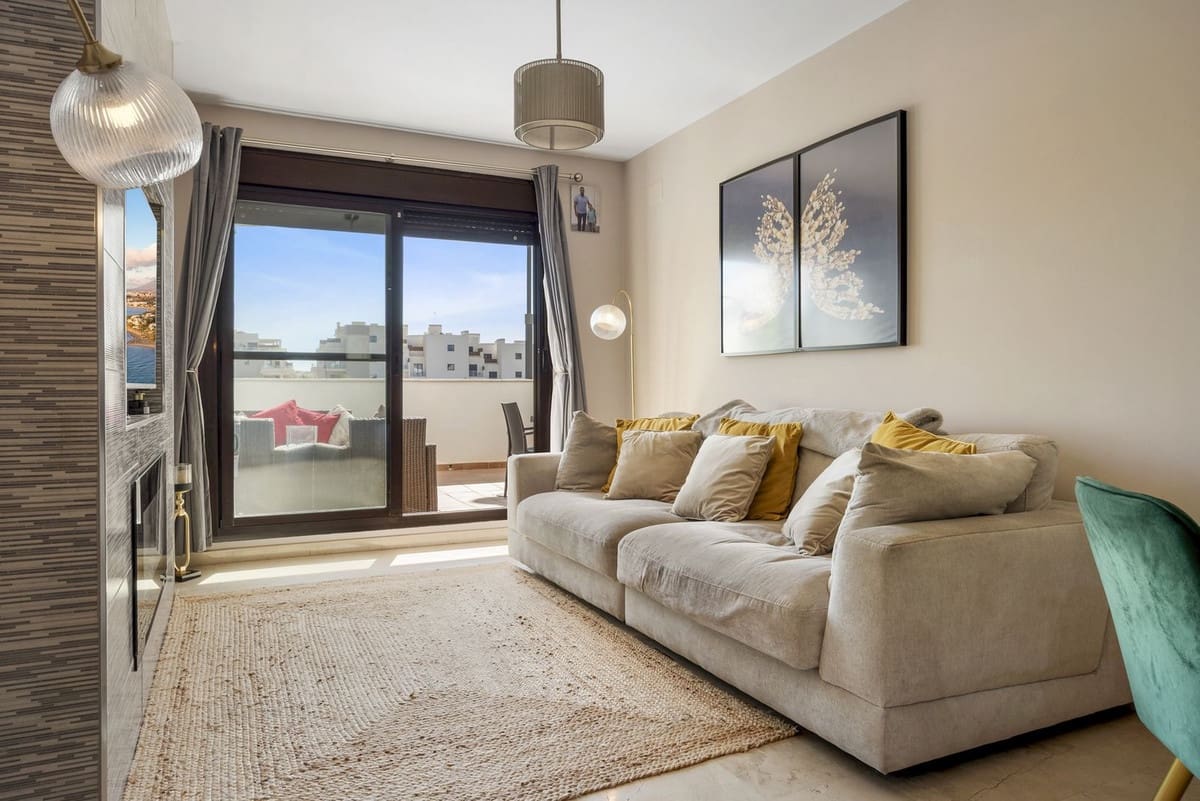 2 soverom Leilighet til salgs i La Cala de Mijas med svømmebasseng garasje - € 375 000 (Ref: 9293558)