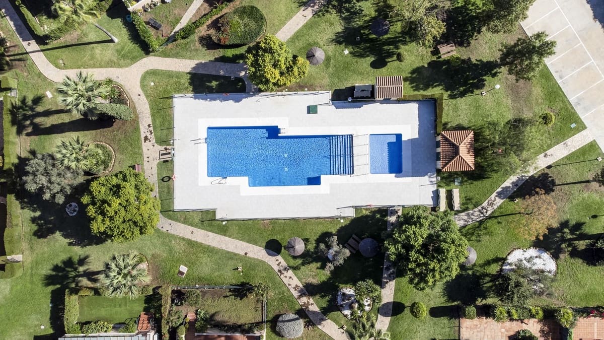 2 bedroom Apartment for sale in La Cala de Mijas with pool garage - € 375,000 (Ref: 9378690)