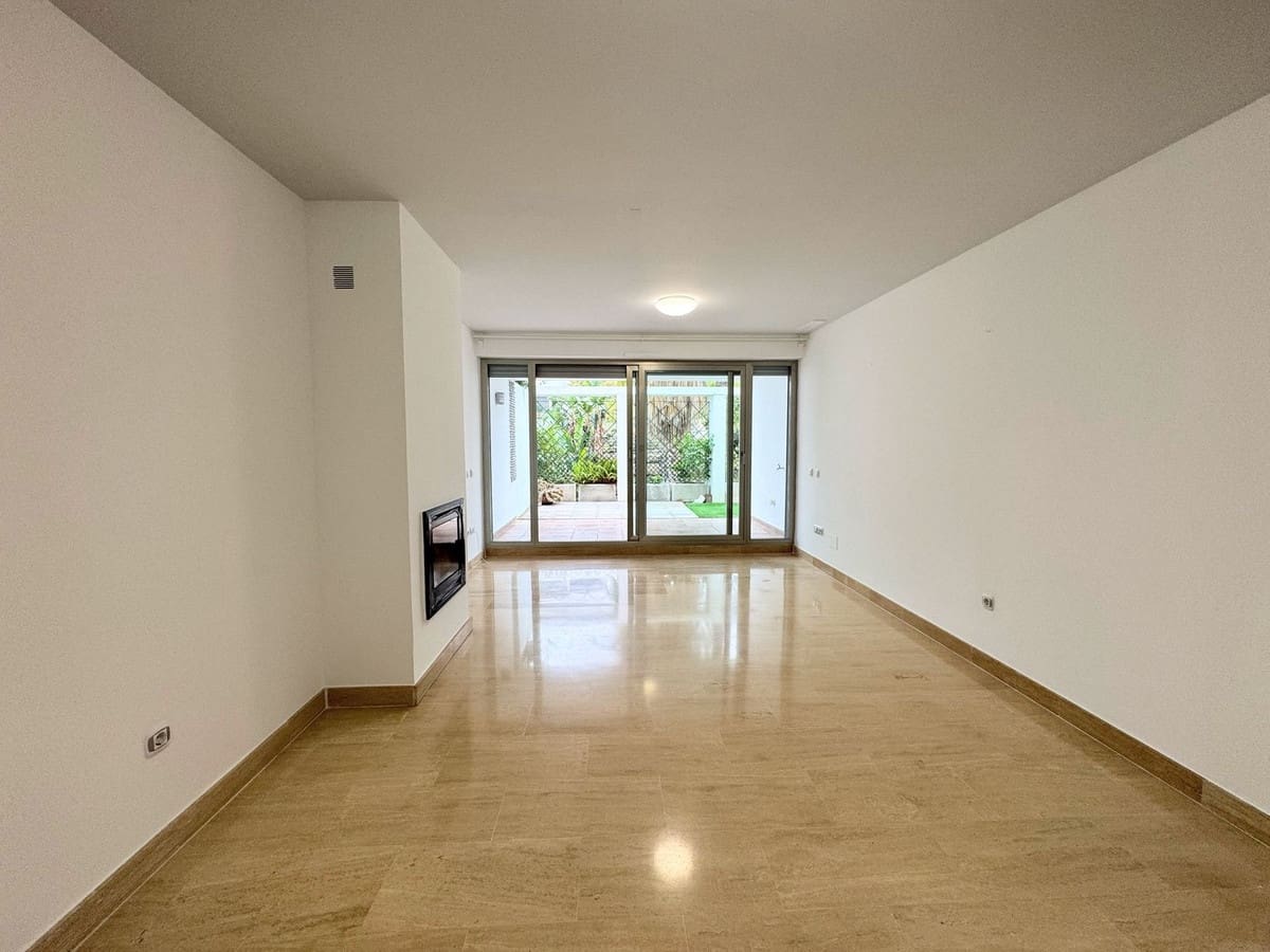 1 chambre Appartement à vendre à La Cala de Mijas avec piscine garage - 259 000 € (Ref: 9388701)