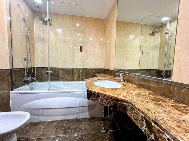 1 sypialnia Apartament na sprzedaż w La Cala de Mijas, Mijas z basenem garażem - 259 000 € (Ref: 9388701)