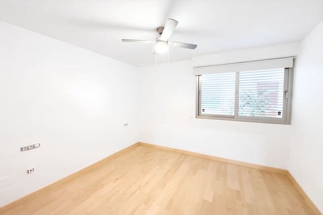 1 makuuhuone Huoneisto myytävänä paikassa La Cala de Mijas, Mijas mukana uima-altaan 
autotalli - 259 000 € (Ref: 9388701)