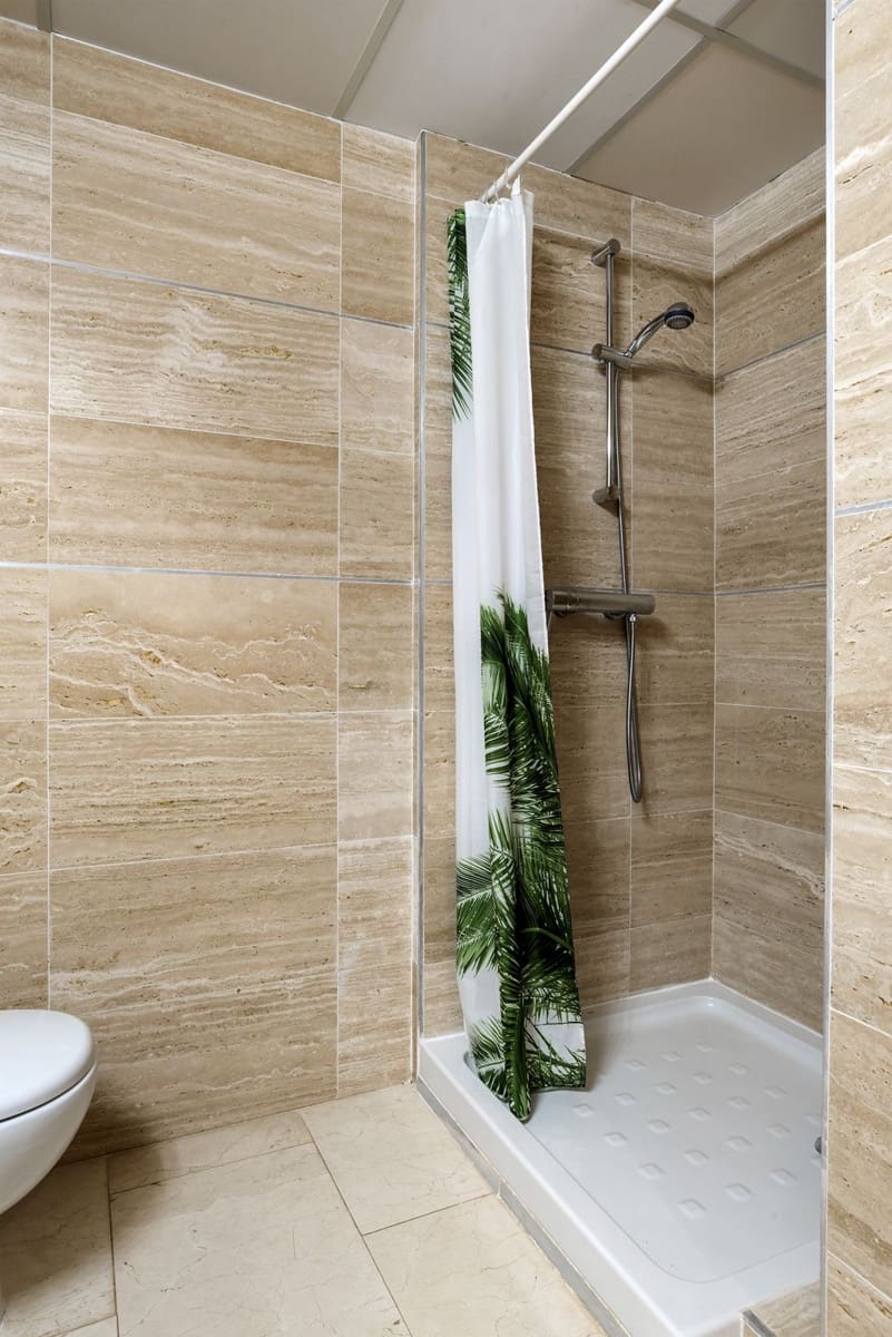 Apartamento de 2 habitaciones en Benahavís en venta con piscina garaje - 499.900 € (Ref: 9503034)