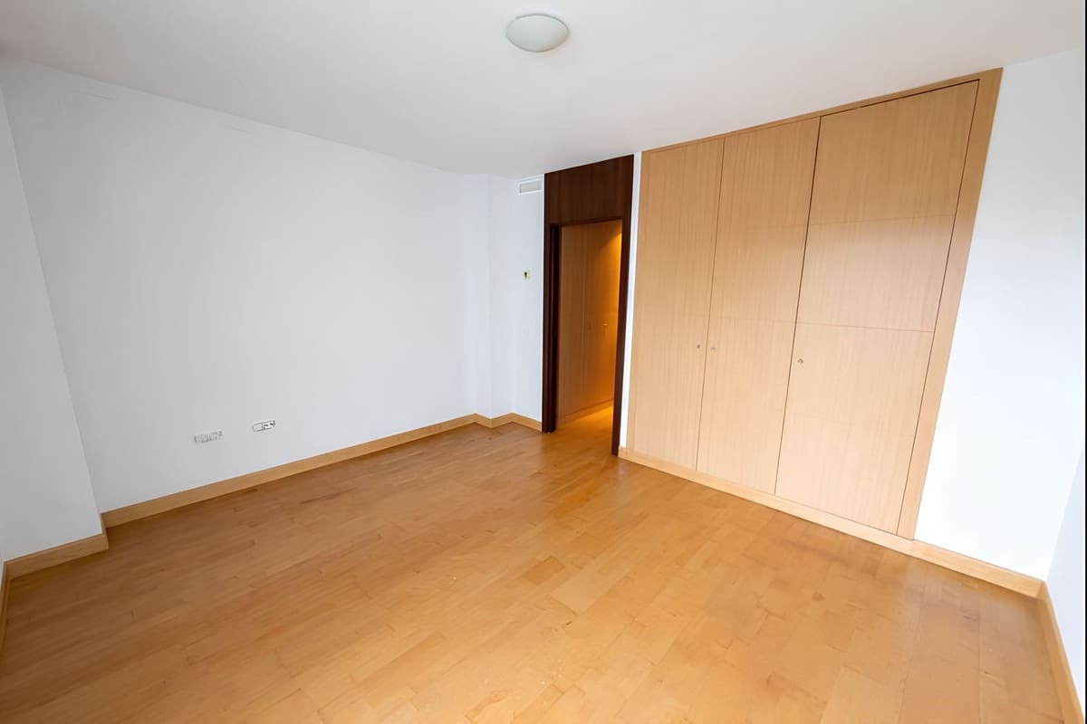 2 bedroom Apartment for sale in La Cala de Mijas with pool garage - € 329,000 (Ref: 9528519)