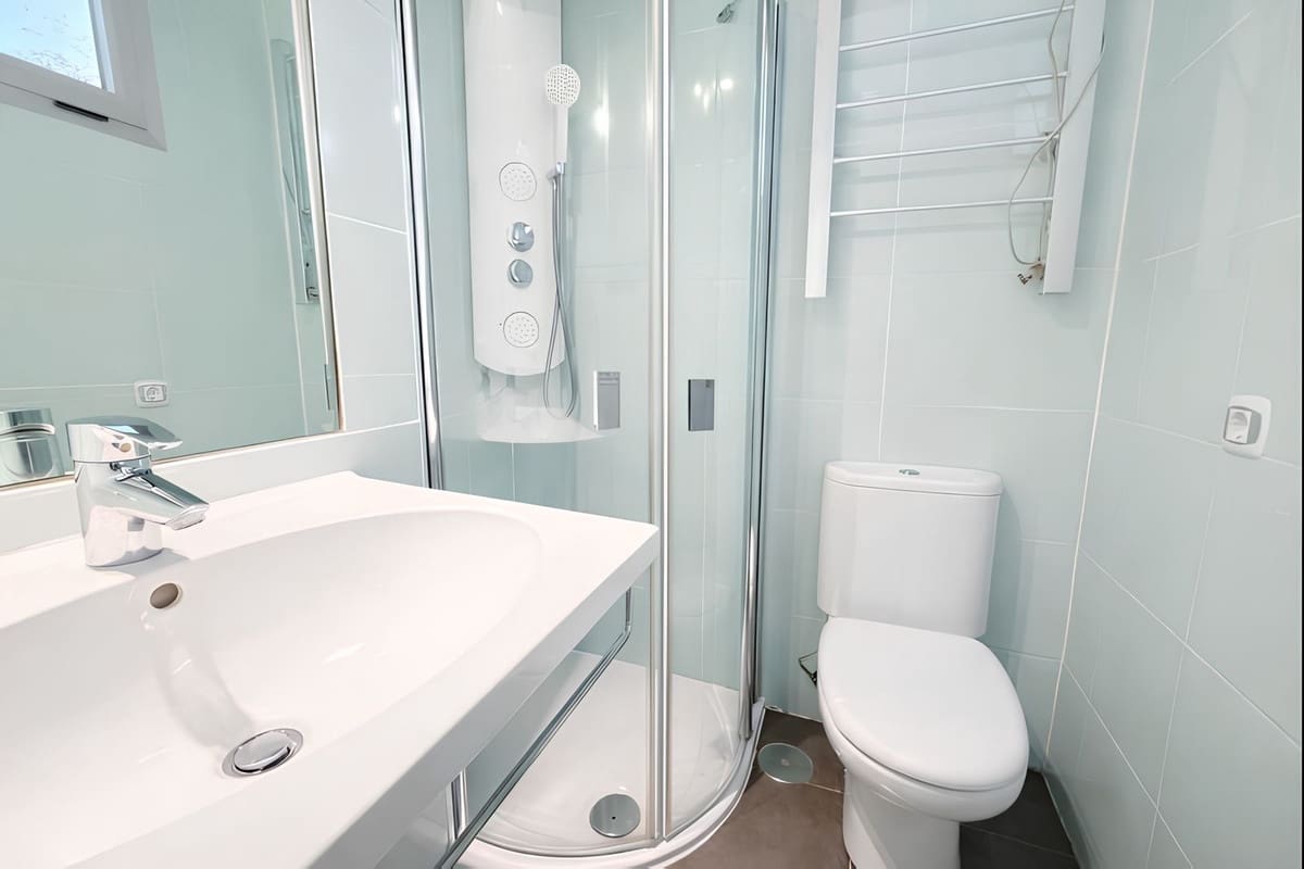 2 bedroom Apartment for sale in La Cala de Mijas with pool garage - € 329,000 (Ref: 9528519)