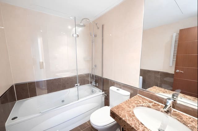 2 bedroom Apartment for sale in La Cala de Mijas, Mijas with pool garage - € 329,000 (Ref: 9528519)