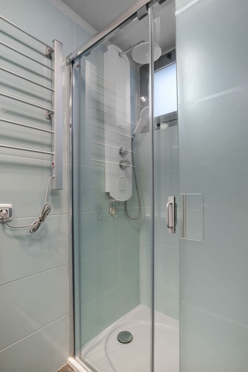 2 makuuhuone Huoneisto myytävänä paikassa La Cala de Mijas mukana uima-altaan 
autotalli - 395 000 € (Ref: 9535129)