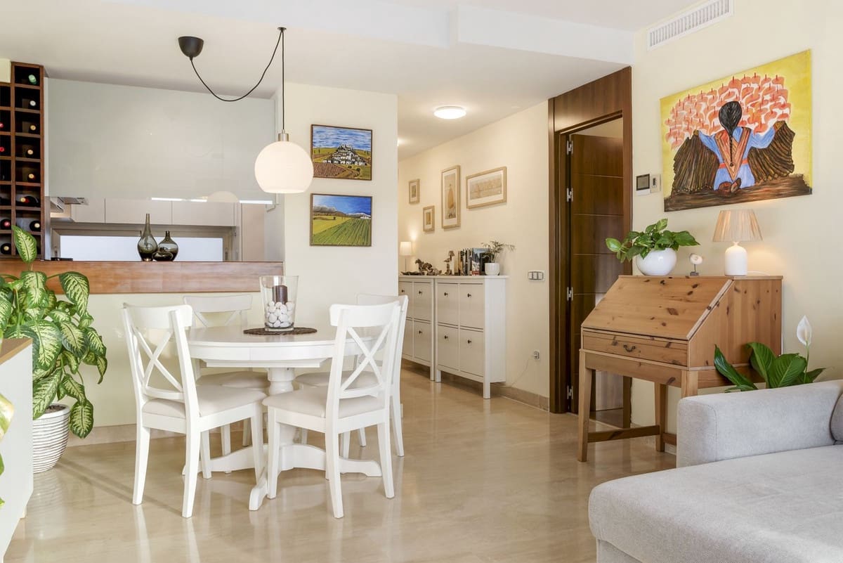 2 makuuhuone Huoneisto myytävänä paikassa La Cala de Mijas mukana uima-altaan 
autotalli - 395 000 € (Ref: 9535129)